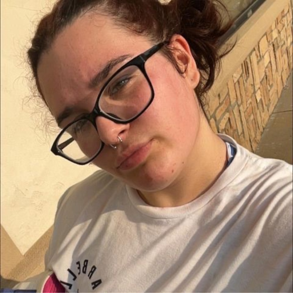 Meet your Posher, Leyly